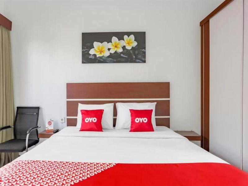 Oyo 3852 Valomia Guest House Denpasar  Exterior photo